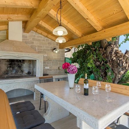 Villa Contessa Πόρετς Εξωτερικό φωτογραφία